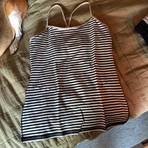 Lululemon power Y tank size 12